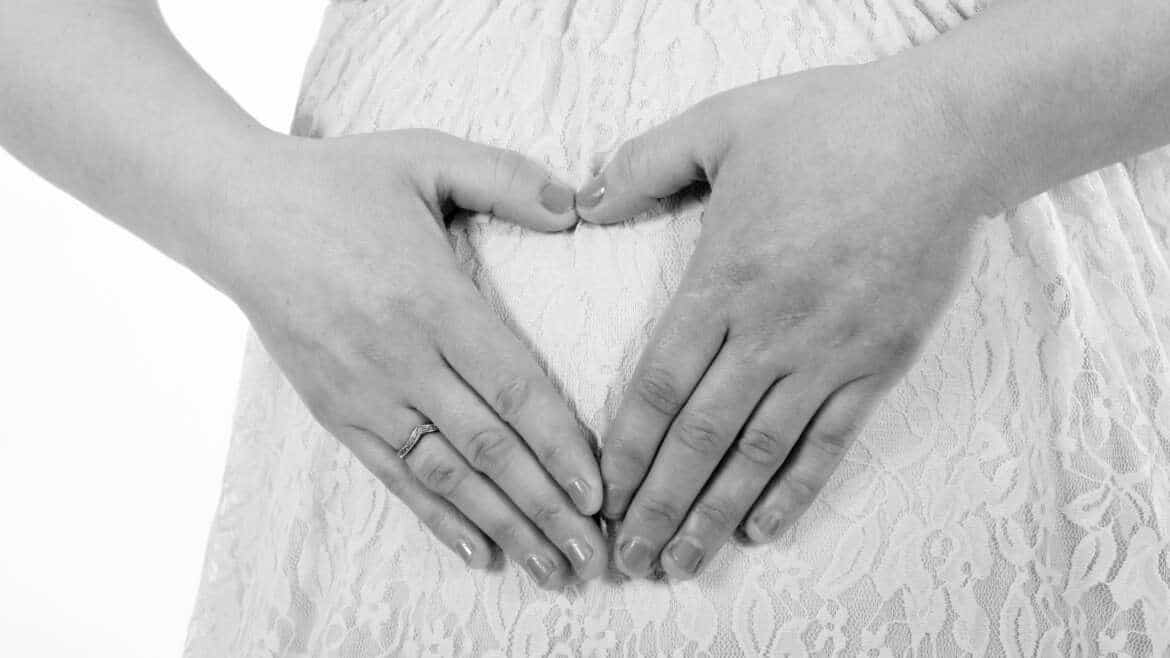 Dazzling Pregnancy Shoot